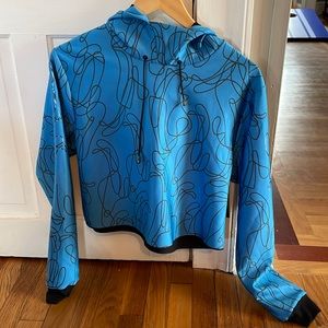 NWT. Ultracor cropped hoodie size small